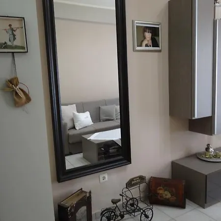 Bozena Neos Kosmos Appartement